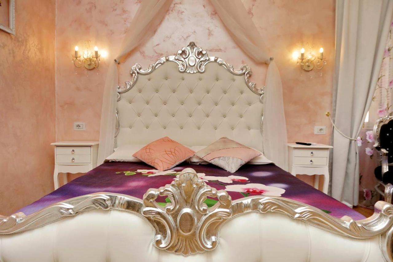 Deluxe Rooms And Chilling Jacuzzi Suite Guesthouse Rome Bagian luar foto